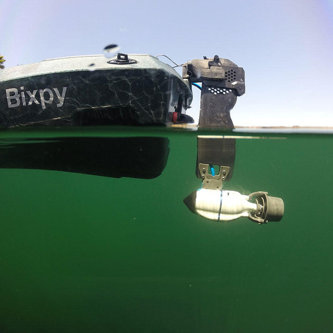 Adaptateur de gouvernail universel Bixpy (moteurs K-1 et J-2)