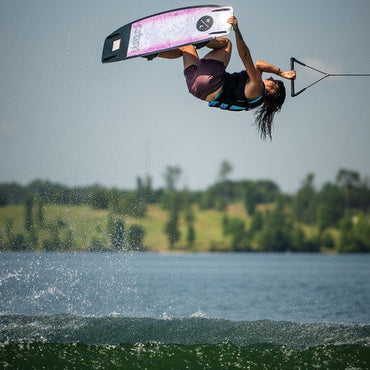 Wakeboard Hyperlite Prizm avec bottes Syn 2023
